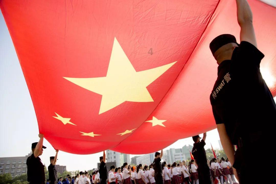 吃炸鸡得了癌症怎么维权？吃了炸鸡后腹泻不止，住院治疗怎么也不好。到六个月以后，确诊为直肠癌怎么维权游戏画面