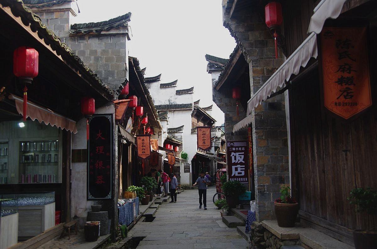 小魔仙跳舞